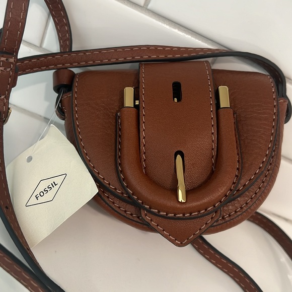 Cute. Mini FOSSIL Crossbody Bag!!